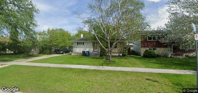 417 Golf Boulevard（加拿大曼尼托巴省温尼伯市）房屋照片