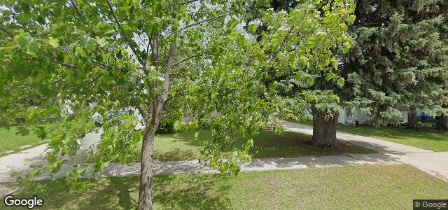 445 Golf Boulevard（加拿大曼尼托巴省温尼伯市）房屋照片