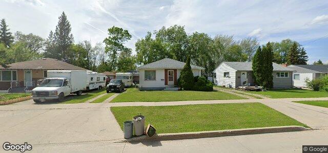 446 Country Club Boulevard（加拿大曼尼托巴省温尼伯市）房屋照片