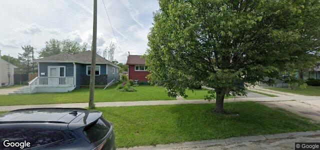 516 Golf Boulevard（加拿大曼尼托巴省温尼伯市）房屋照片