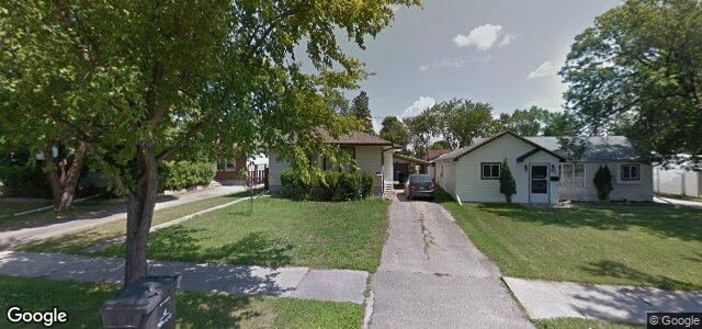 Photo of 517 Daer Boulevard in Winnipeg, Manitoba
