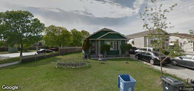 2 Dobrinsky Drive（加拿大曼尼托巴省温尼伯市）房屋照片