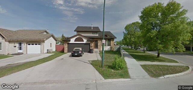 222 Dobrinsky Drive（加拿大曼尼托巴省温尼伯市）房屋照片