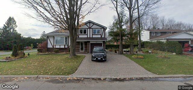 35 Oakhurst Crescent（加拿大曼尼托巴省温尼伯市）房屋照片