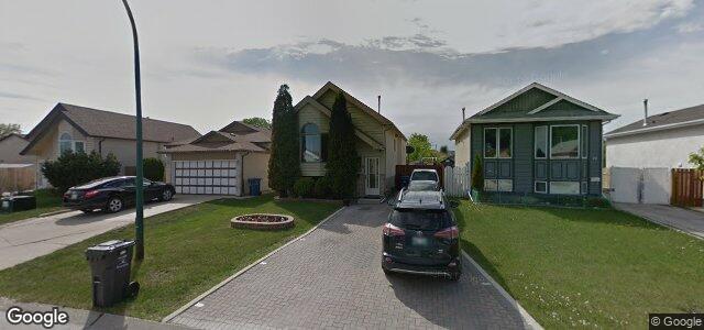 70 Dobrinsky Drive（加拿大曼尼托巴省温尼伯市）房屋照片
