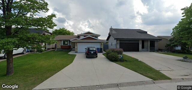 106 Foxmeadow Drive（加拿大曼尼托巴省温尼伯市）房屋照片