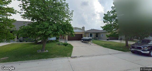 Photo of 114 Foxmeadow Drive in Winnipeg, Manitoba