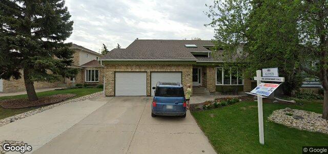 Photo of 139 Lindenwood Drive W in Winnipeg, Manitoba