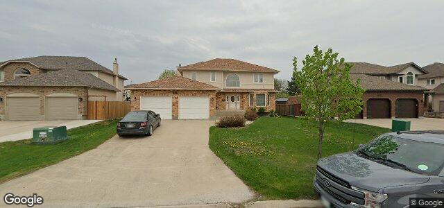 Larawan ng 166 Queen'S Park Crescent sa Winnipeg, Manitoba