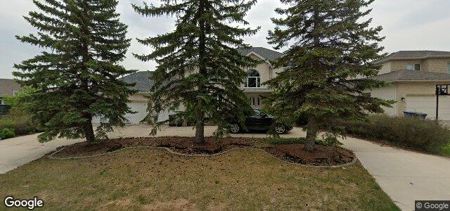 Photo of 171 Queen'S Park Crescent in Winnipeg, Manitoba