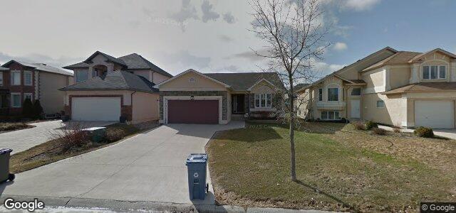 Photo of 18 Lindenshore Drive in Winnipeg, Manitoba