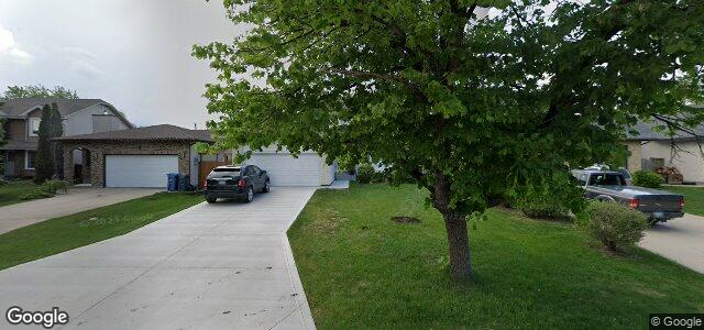 214 Foxmeadow Drive（加拿大曼尼托巴省温尼伯市）房屋照片