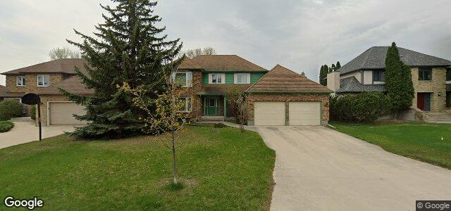 Photo of 27 Queen'S Park Crescent in Winnipeg, Manitoba