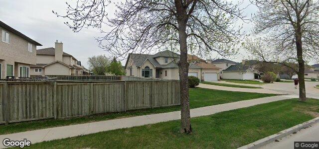 381 Lindenwood Drive W（加拿大曼尼托巴省温尼伯市）房屋照片