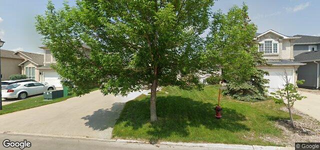 Larawan ng 51 Forestgate Avenue sa Winnipeg, Manitoba