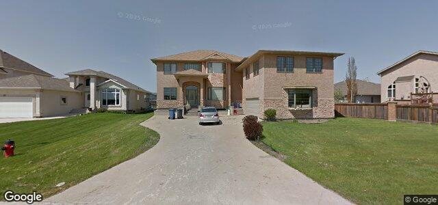 Photo of 99 Royal Crest Drive in Winnipeg, Manitoba