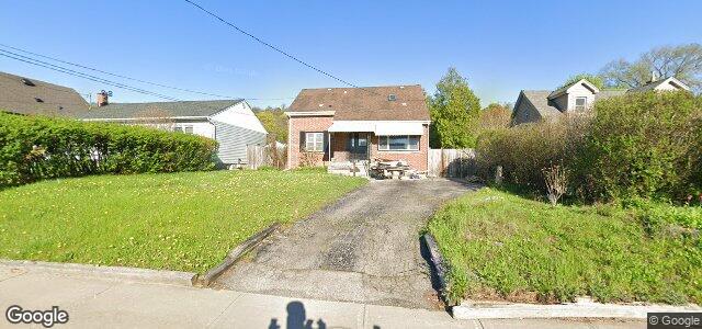 Larawan ng 300 Rosedale Avenue sa Winnipeg, Manitoba