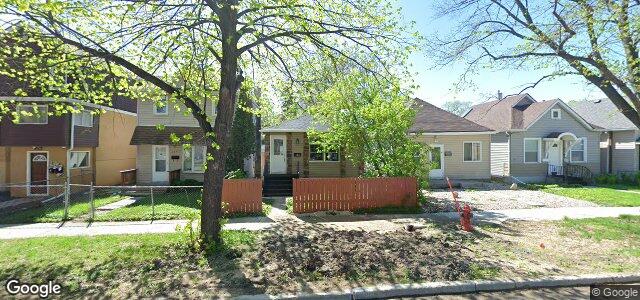 Photo of 466 Brandon Avenue in Winnipeg, Manitoba