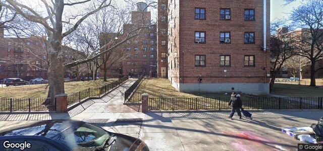 Photo of 551 Rosedale Avenue in Winnipeg, Manitoba