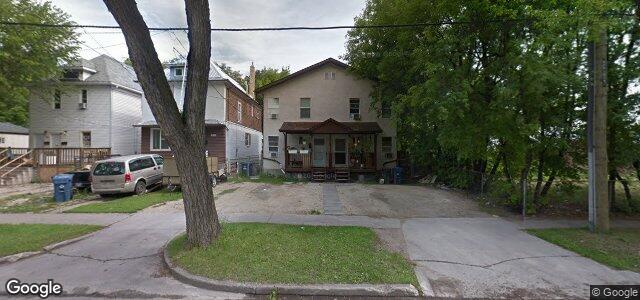 363 Flora Avenue（加拿大曼尼托巴省温尼伯市）房屋照片