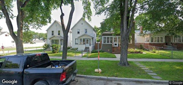 137 Inkster Boulevard（加拿大曼尼托巴省温尼伯市）房屋照片