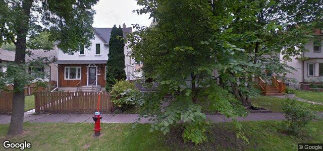 Larawan ng 42 Luxton Avenue sa Winnipeg, Manitoba