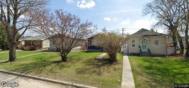 1028 Dugas Street（加拿大曼尼托巴省温尼伯市）房屋照片