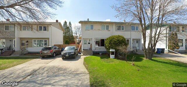 Photo of 108 Wiltshire Bay in Winnipeg, Manitoba