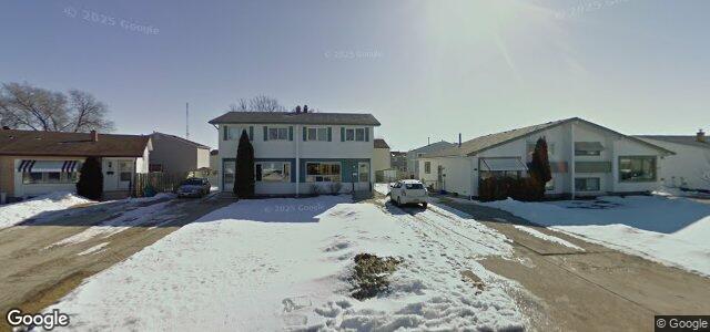 93 Wiltshire Bay（加拿大曼尼托巴省温尼伯市）房屋照片