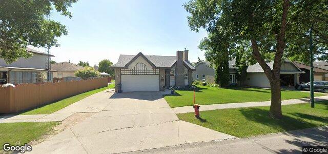 10 Chochinov Avenue（加拿大曼尼托巴省温尼伯市）房屋照片