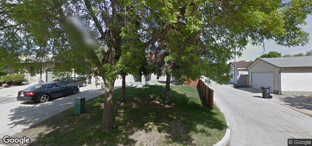 10 Olford Crescent（加拿大曼尼托巴省温尼伯市）房屋照片