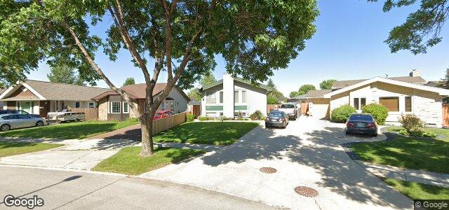 105 Skrypnyk Crescent（加拿大曼尼托巴省温尼伯市）房屋照片