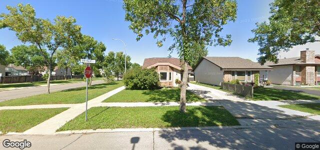 125 Skrypnyk Crescent（加拿大曼尼托巴省温尼伯市）房屋照片