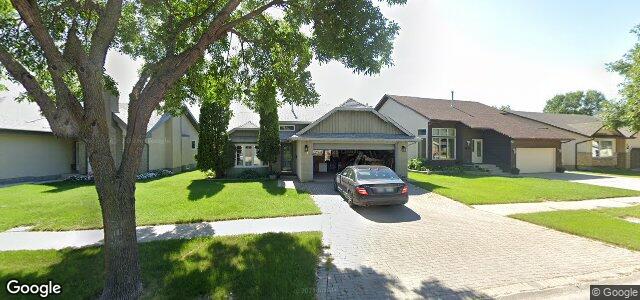 Photo of 14 Chochinov Avenue in Winnipeg, Manitoba