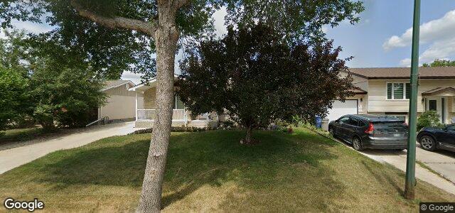 15 Leahcrest Crescent（加拿大曼尼托巴省温尼伯市）房屋照片