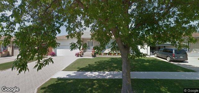 18 Streilein Crescent（加拿大曼尼托巴省温尼伯市）房屋照片