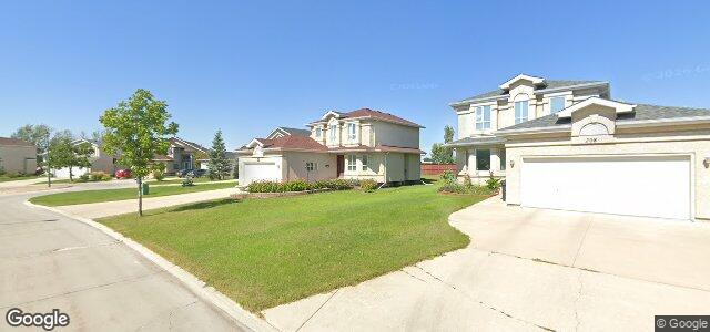 Larawan ng 204 Foxwarren Drive sa Winnipeg, Manitoba