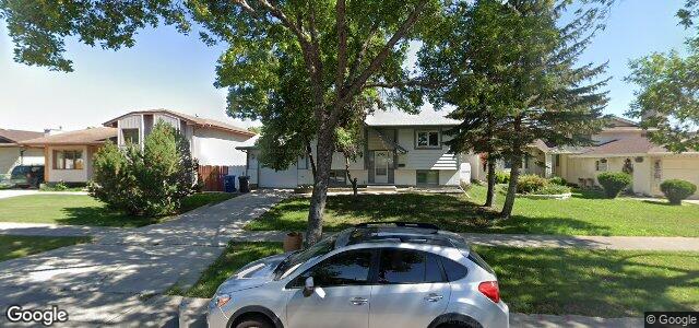 21 Skrypnyk Crescent（加拿大曼尼托巴省温尼伯市）房屋照片