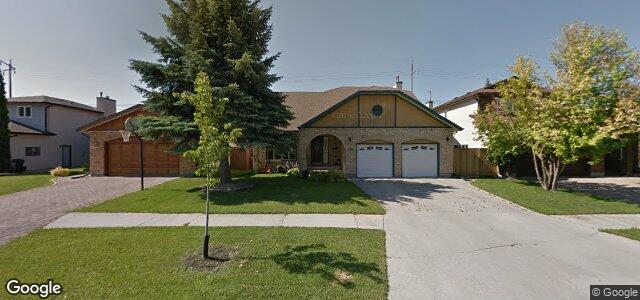 215 Arthur Wright Crescent（加拿大曼尼托巴省温尼伯市）房屋照片