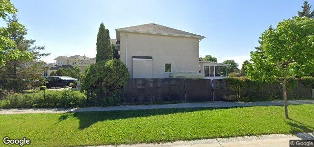 221 Foxwarren Drive（加拿大曼尼托巴省温尼伯市）房屋照片