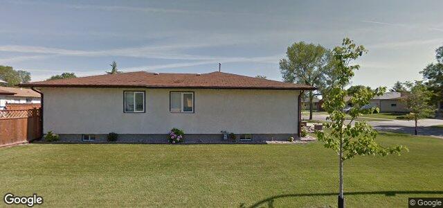 236 Arthur Wright Crescent（加拿大曼尼托巴省温尼伯市）房屋照片