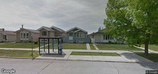 328 Mandalay Drive（加拿大曼尼托巴省温尼伯市）房屋照片