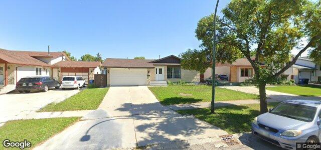 33 Skrypnyk Crescent（加拿大曼尼托巴省温尼伯市）房屋照片