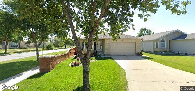 4 Foxwarren Drive（加拿大曼尼托巴省温尼伯市）房屋照片