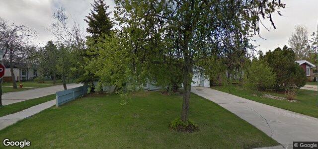 Photo of 4 Marlyn Place in Winnipeg, Manitoba