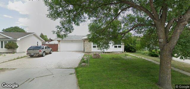 64 Arthur Wright Crescent（加拿大曼尼托巴省温尼伯市）房屋照片