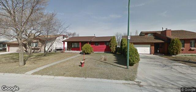 7 Sasaki Crescent（加拿大曼尼托巴省温尼伯市）房屋照片