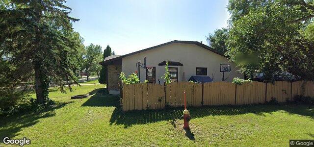 90 Skrypnyk Crescent（加拿大曼尼托巴省温尼伯市）房屋照片