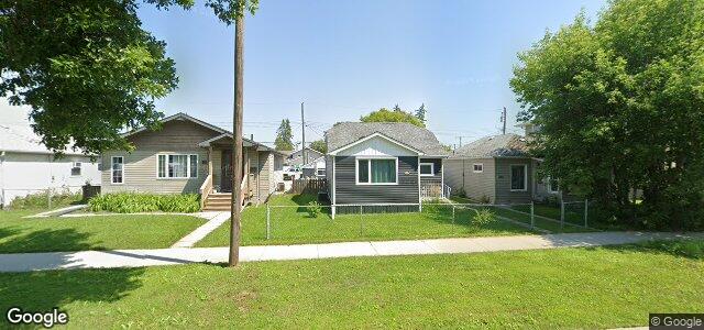 207 Templeton Avenue（加拿大曼尼托巴省温尼伯市）房屋照片