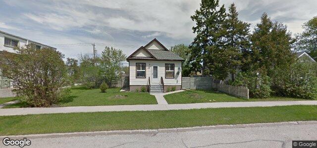 215 Margaret Avenue（加拿大曼尼托巴省温尼伯市）房屋照片